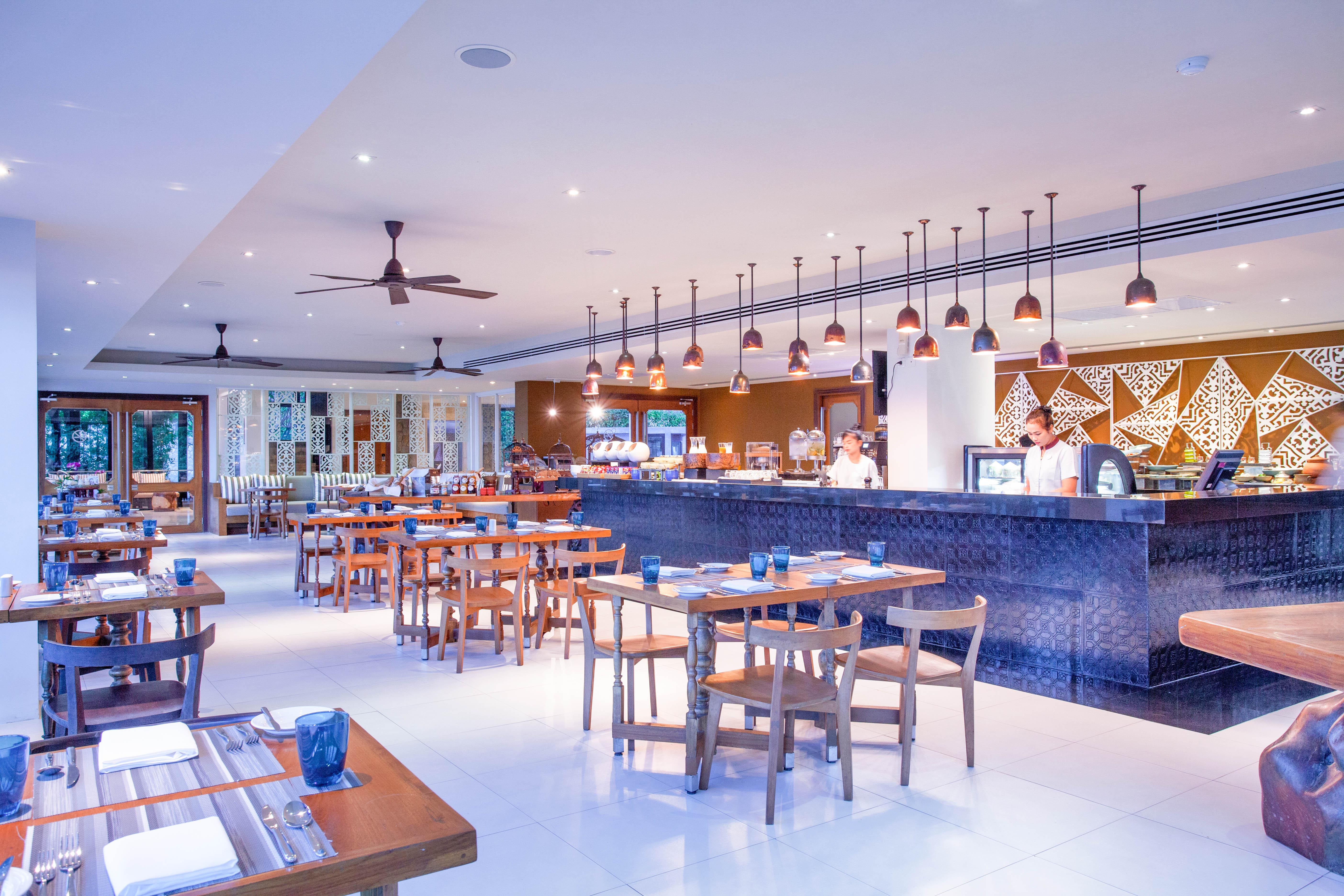 Zenmaya Oceanfront Phuket, Trademark Collection By Wyndham Patong Kültér fotó The Beach Club