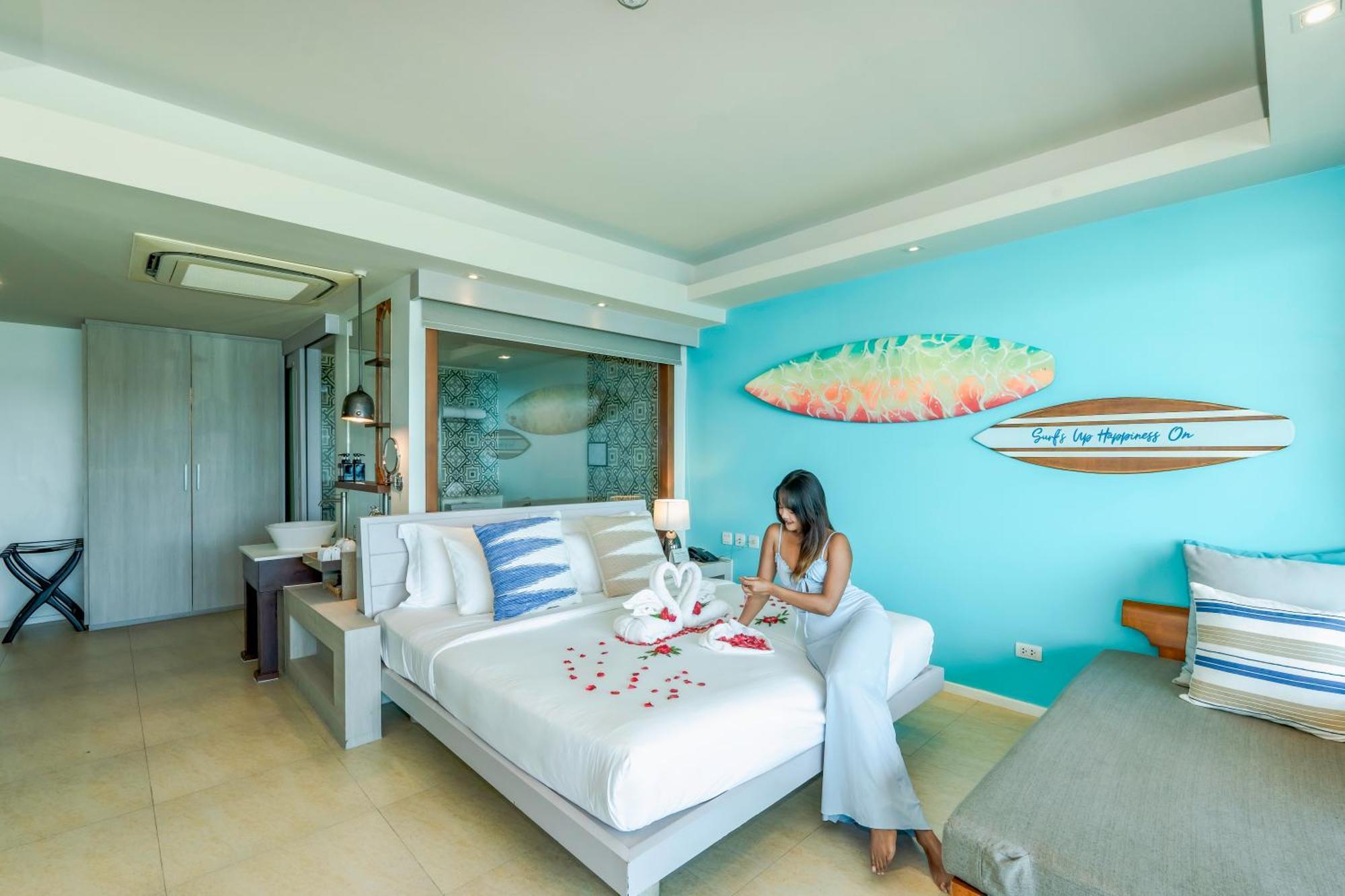 Zenmaya Oceanfront Phuket, Trademark Collection By Wyndham Patong Kültér fotó Deluxe Ocean View