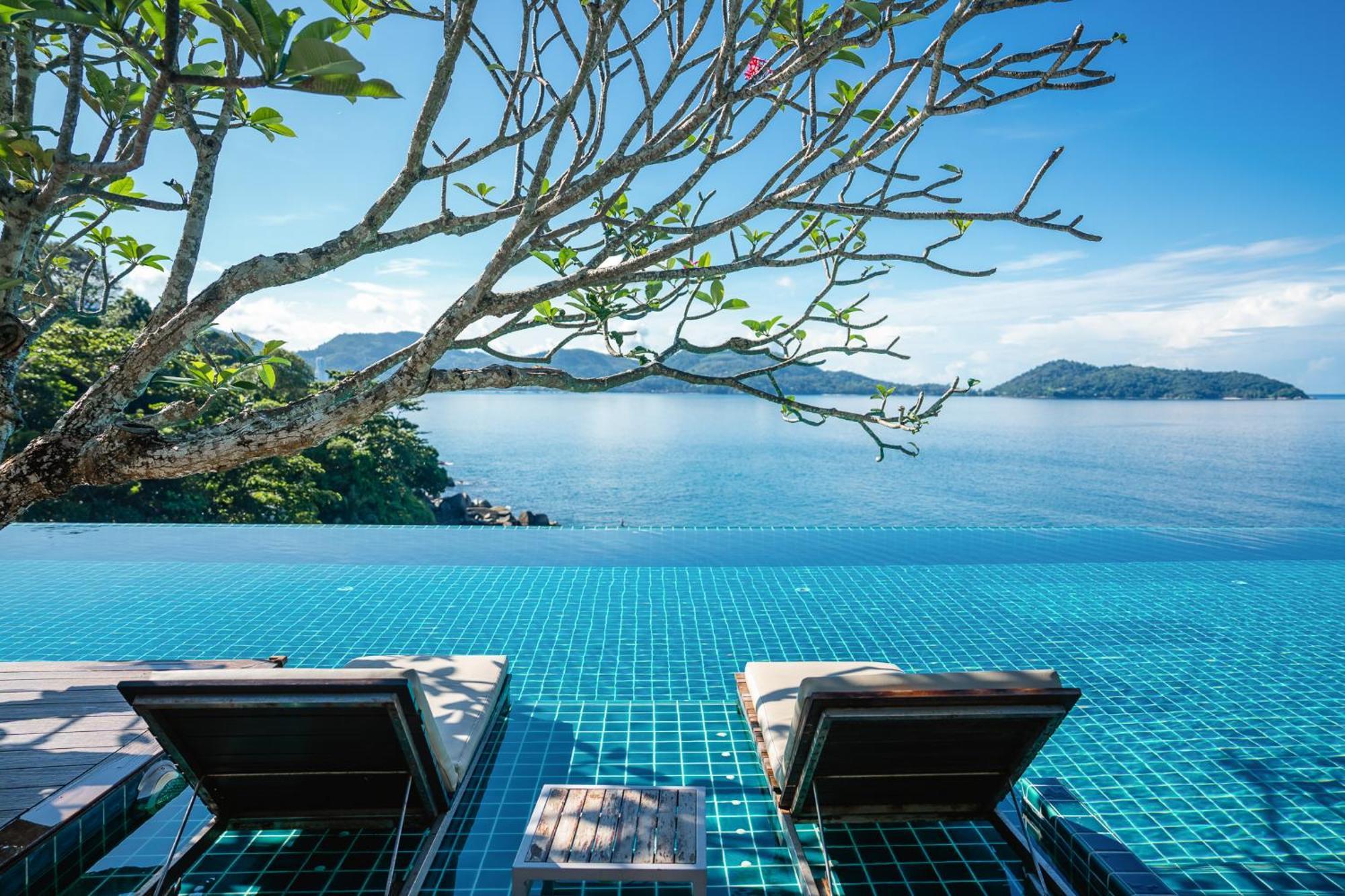 Zenmaya Oceanfront Phuket, Trademark Collection By Wyndham Patong Kültér fotó View from the pool at the resort